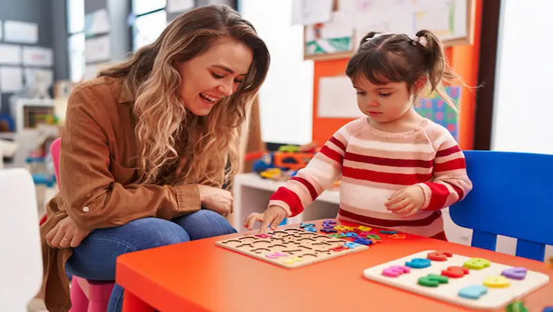 Holly's Arts and Crafts Corner: Toddler Sensory Activity: Play