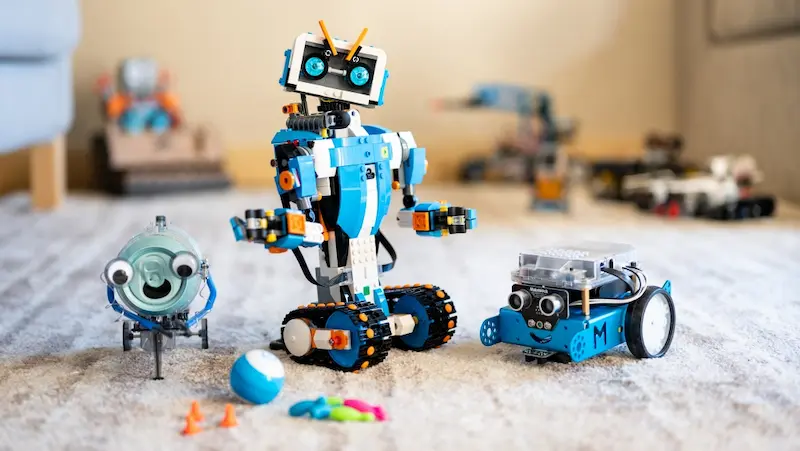 Kid-friendly robotics education