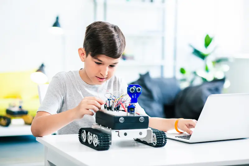 What are Simple Robotics for Kids? - BrightChamps Blog