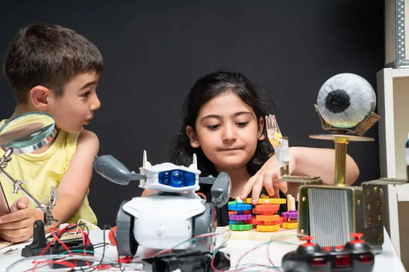 Inspiring Creativity: Showcasing LEGO Robotics Creations